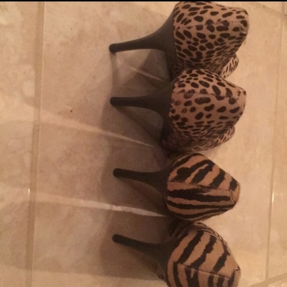 𝅺Steve Madden Intrud Tiger and Cheetah Print Cow Hair Pumps Tan Brown Size 9 - Picture 2 of 3